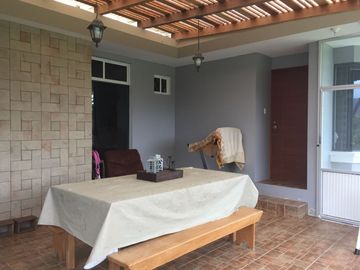 🏡VENDO HERMOSA CASA CON TERRENO 3 DORMITORIOS BARRIO LA MONTANA EN SHEL VIA PUYO BAÑOS
