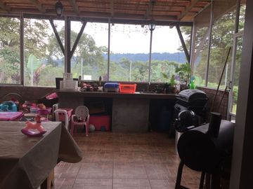 🏡VENDO HERMOSA CASA CON TERRENO 3 DORMITORIOS BARRIO LA MONTANA EN SHEL VIA PUYO BAÑOS