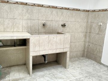Casa En Venta En Urb Los Chasquis - SMP con frente de 8ml