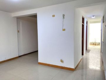 Casa En Venta En Urb Los Chasquis - SMP con frente de 8ml