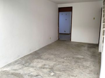 Casa En Venta En Urb Los Chasquis - SMP con frente de 8ml