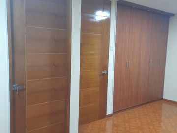 VENTA ACOGEDORA CASA SANTIAGO DE SURCO