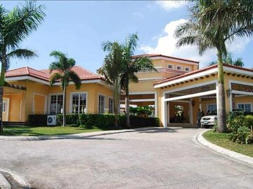 Affordable Elegance Awaits: Casa Siena’s 2-Storey Home for Just ₱3.6M! 2-Bedroom w/Carport Only 50K RESERVATION FEE!