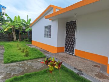 VENTA CASA EN TONSUPA ESMERALDAS, DENTRO DE CONJUNTO VACACIONAL CERCA A LA PLAYA