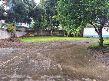 VENTA CASA EN TONSUPA ESMERALDAS, DENTRO DE CONJUNTO VACACIONAL CERCA A LA PLAYA