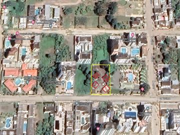 VENTA CASA EN TONSUPA ESMERALDAS, DENTRO DE CONJUNTO VACACIONAL CERCA A LA PLAYA