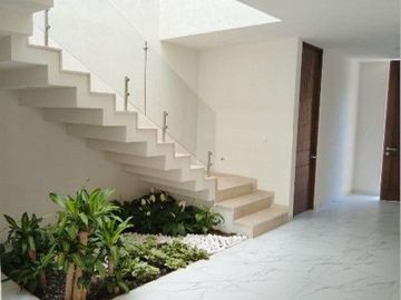 Casa Nueva en Venta – El Olivar Altozano