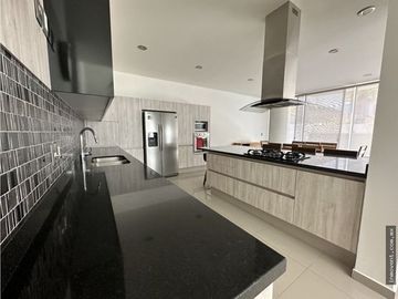 Hermosa casa en La Rioja, Tlajomulco
