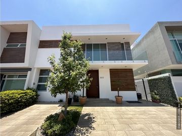 Hermosa casa en La Rioja, Tlajomulco