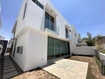 Hermosa casa en La Rioja, Tlajomulco