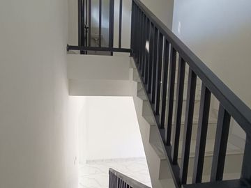 DIJUAL RUMAH SIAP HUNI DI GRAND DEPOK CITY, JUAL RUMAH READY MURAH DI GDC KOTA DEPOK, PERUMAHAN 2 LANTAI MARGONDA RAYA DEPOK