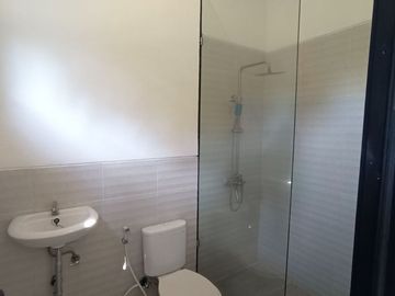 DIJUAL RUMAH SIAP HUNI DI GRAND DEPOK CITY, JUAL RUMAH READY MURAH DI GDC KOTA DEPOK, PERUMAHAN 2 LANTAI MARGONDA RAYA DEPOK
