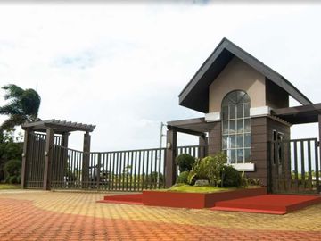 Pre-Selling Bungalow 108 sq.m.  5.6+ M Alta Montebello Near Twin Lakes