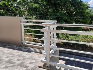 NEW QUAINT MODERN HOME NEAR SM TELABASTAGAN AND MCARTHUR HWAY