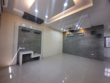 NEW QUAINT MODERN HOME NEAR SM TELABASTAGAN AND MCARTHUR HWAY
