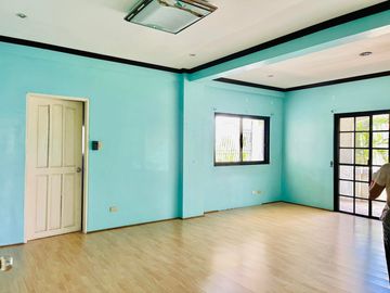 BANK FORECLOSED HOUSE AND LOT IN TOWN AND COUNTRY DASMARINAS CAVITE