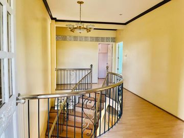 BANK FORECLOSED HOUSE AND LOT IN TOWN AND COUNTRY DASMARINAS CAVITE