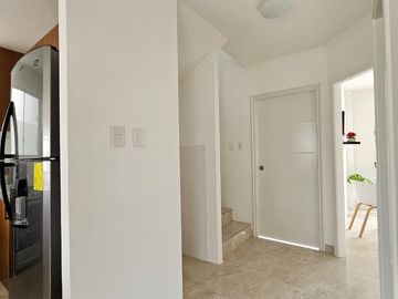 Venta de Casa Siena 4 Dorm. En Manantial de Casalaguna/Vial 1 -av. Leon F.Cordero Cerca Rioc. Dorado