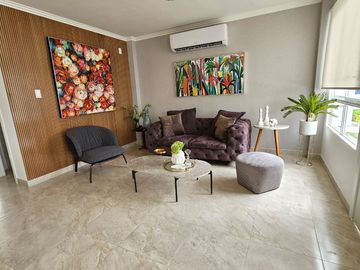 Venta de Casa Siena 4 Dorm. En Manantial de Casalaguna/Vial 1 -av. Leon F.Cordero Cerca Rioc. Dorado