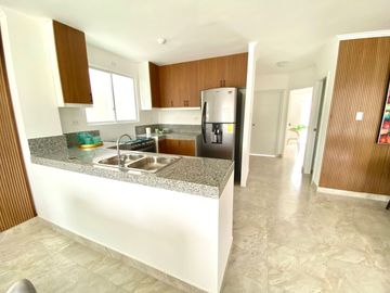 Venta de Casa Siena 4 Dorm. En Manantial de Casalaguna/Vial 1 -av. Leon F.Cordero Cerca Rioc. Dorado