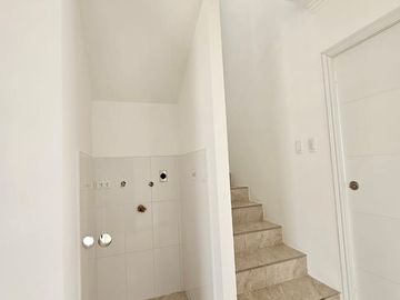 Venta de Casa Siena 4 Dorm. En Manantial de Casalaguna/Vial 1 -av. Leon F.Cordero Cerca Rioc. Dorado