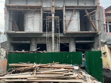 Rumah Baru Minimalis 2 Lantai Wisma Mukti Surabaya