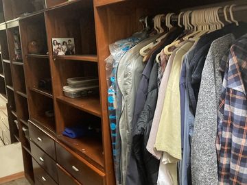 OPORTUNIDAD UNICA , BAJO DE PRECIO, GRAN OPORTUNIDAD, LINDA CASA DE DOS PISOS, MUY BIEN MANTENIDA, CERCA AL PARQUE REDUCTO Y  CENTRO DE MIRAFLORES