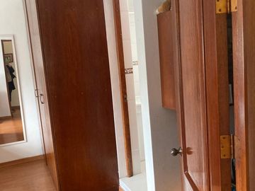 OPORTUNIDAD UNICA , BAJO DE PRECIO, GRAN OPORTUNIDAD, LINDA CASA DE DOS PISOS, MUY BIEN MANTENIDA, CERCA AL PARQUE REDUCTO Y  CENTRO DE MIRAFLORES