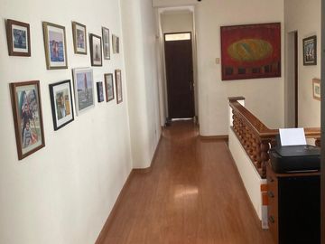 OPORTUNIDAD UNICA , BAJO DE PRECIO, GRAN OPORTUNIDAD, LINDA CASA DE DOS PISOS, MUY BIEN MANTENIDA, CERCA AL PARQUE REDUCTO Y  CENTRO DE MIRAFLORES