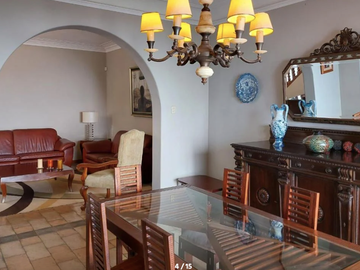OPORTUNIDAD UNICA , BAJO DE PRECIO, GRAN OPORTUNIDAD, LINDA CASA DE DOS PISOS, MUY BIEN MANTENIDA, CERCA AL PARQUE REDUCTO Y  CENTRO DE MIRAFLORES