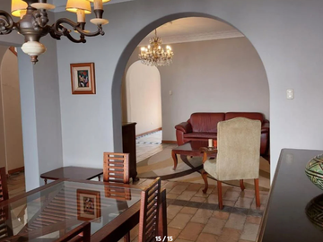 OPORTUNIDAD UNICA , BAJO DE PRECIO, GRAN OPORTUNIDAD, LINDA CASA DE DOS PISOS, MUY BIEN MANTENIDA, CERCA AL PARQUE REDUCTO Y  CENTRO DE MIRAFLORES