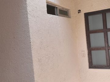 SE VENDE CASA DENTRO DE LA PRIVADA HACIENDAS DEL BALCÓN, EN FRACC HACIENDAS DE HIDALGO