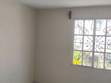 SE VENDE CASA DENTRO DE LA PRIVADA HACIENDAS DEL BALCÓN, EN FRACC HACIENDAS DE HIDALGO
