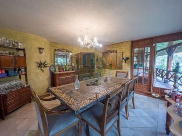OPORTUNIDAD  HERMOSA CASA DE VENTA CUMBAYA