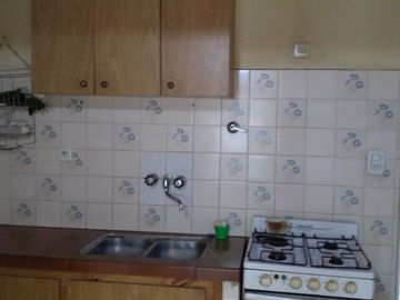 CASA SOBRE AMPLIO LOTE
