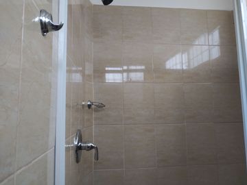 CASA DE VENTA ,RENTERA, EN  ALBORADA XIV ETAPA MZ 6, NORTE DE GUAYAQUIL