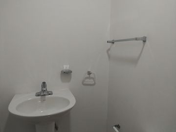 CASA DE VENTA ,RENTERA, EN  ALBORADA XIV ETAPA MZ 6, NORTE DE GUAYAQUIL