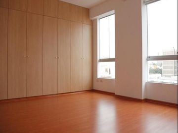 DUPLEX EN VENTA BUENA UBICACIÓN LÍMITE MIRAFLORES Y SAN ISIDRO