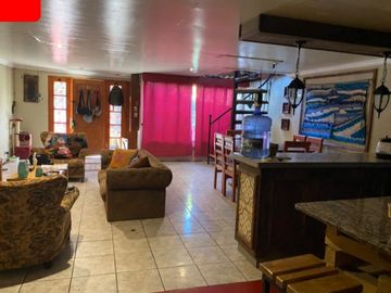VENDE AMPLIA Y ACOGEDORA CASA EN PUDAHUEL SUR