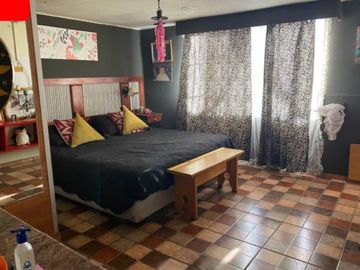 VENDE AMPLIA Y ACOGEDORA CASA EN PUDAHUEL SUR