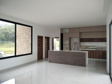 VENTA DE CASA EN URB. PRIVADA VIA QUININDE RANCHO SAN MIGUEL