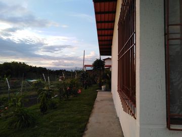 VENTA CASA CAMPESTRE ALCALA VALLE