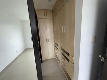 En Venta Departamento en Urb. Altos del Rio Vía La Aurora, Daule, Samborondon
