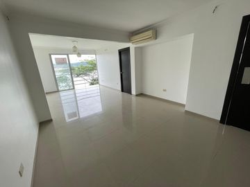En Venta Departamento en Urb. Altos del Rio Vía La Aurora, Daule, Samborondon