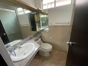 En Venta Departamento en Urb. Altos del Rio Vía La Aurora, Daule, Samborondon
