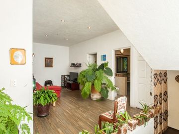 Preciosa casa de Lujo en Valle de Bravo, del lado del Santuario
