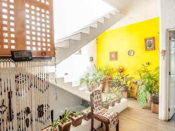 Preciosa casa de Lujo en Valle de Bravo, del lado del Santuario