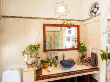 Preciosa casa de Lujo en Valle de Bravo, del lado del Santuario