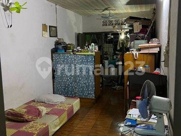 *UPDATE TURUN HARGA*  DI JUAL RUMAH TUA HITUNG TANAH  JL PETOGOGAN KEBAYORAN BARU  GANDARIA UTARA JAKARTA SELATAN