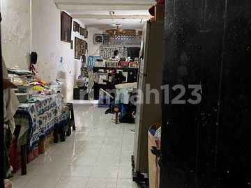 *UPDATE TURUN HARGA*  DI JUAL RUMAH TUA HITUNG TANAH  JL PETOGOGAN KEBAYORAN BARU  GANDARIA UTARA JAKARTA SELATAN